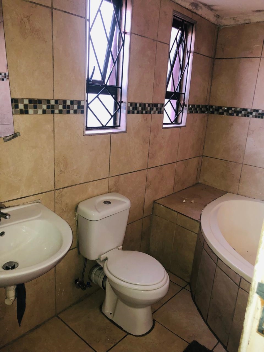 3 Bedroom Property for Sale in Khaya Western Cape
